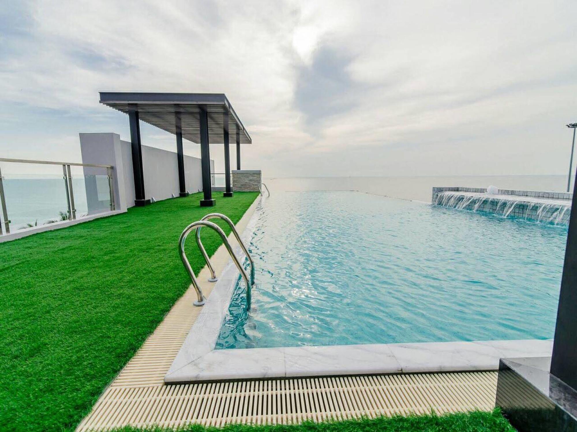 Panitar Haus Hotel Chonburi Exterior foto