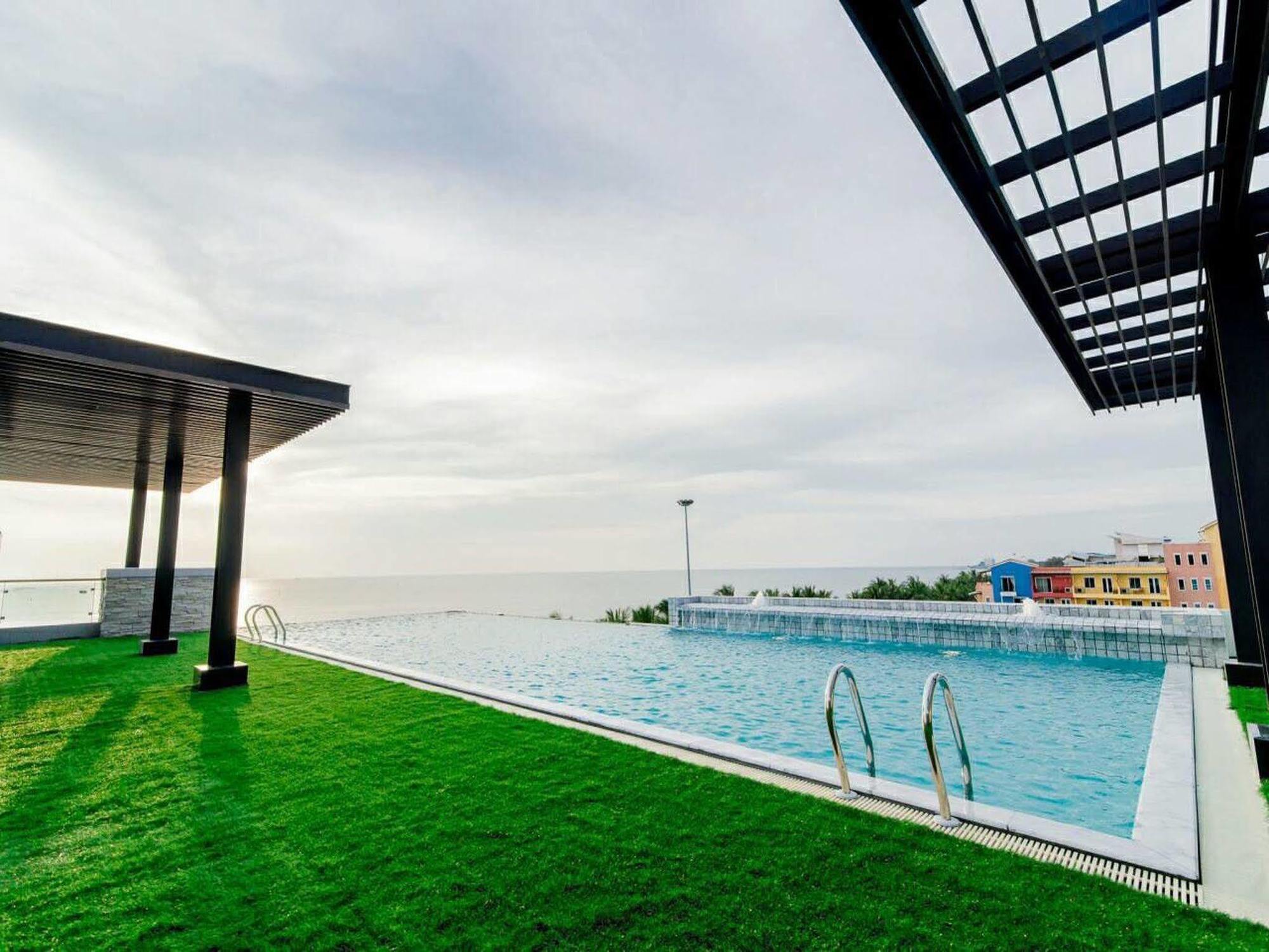 Panitar Haus Hotel Chonburi Exterior foto