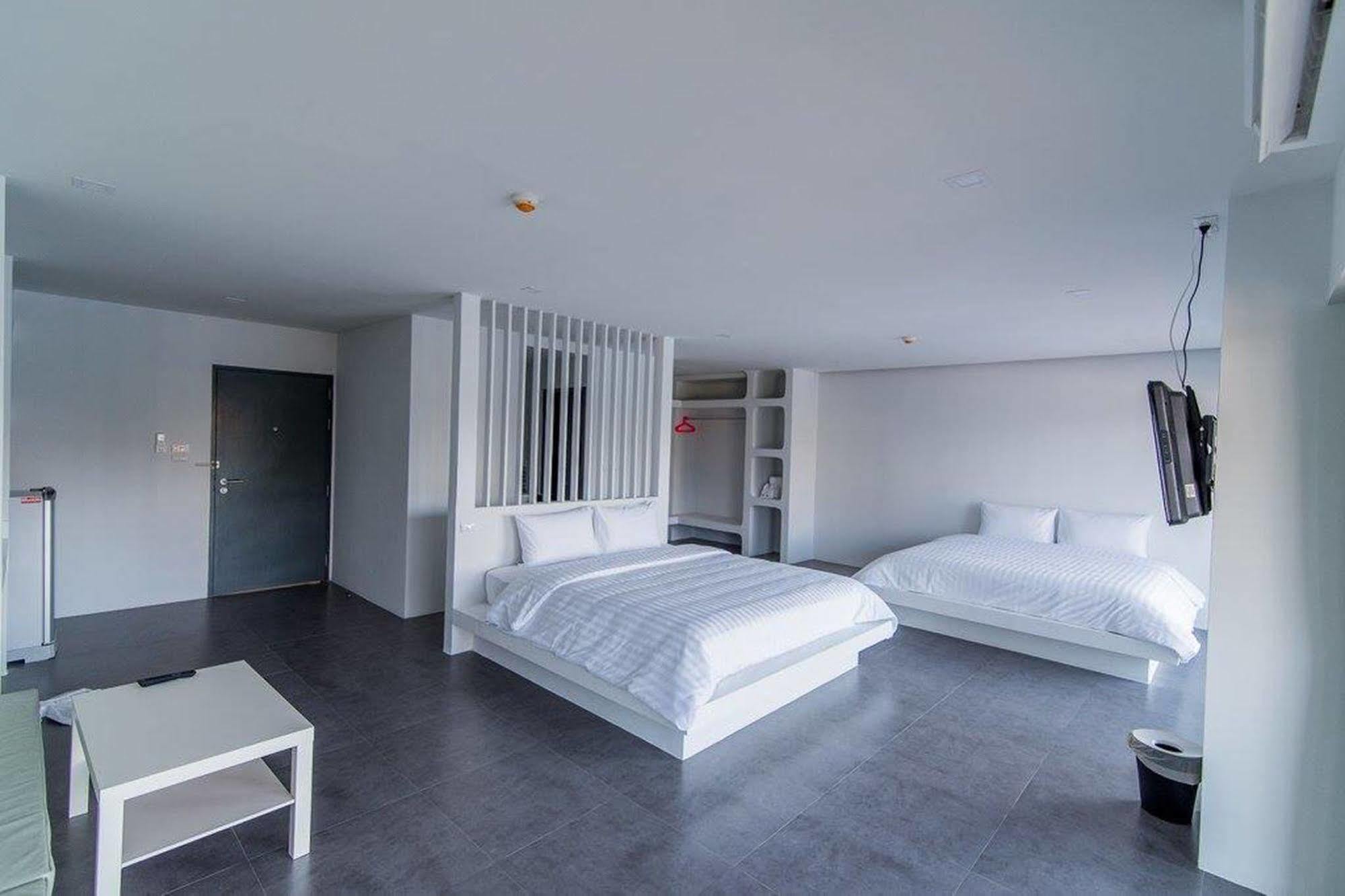 Panitar Haus Hotel Chonburi Exterior foto
