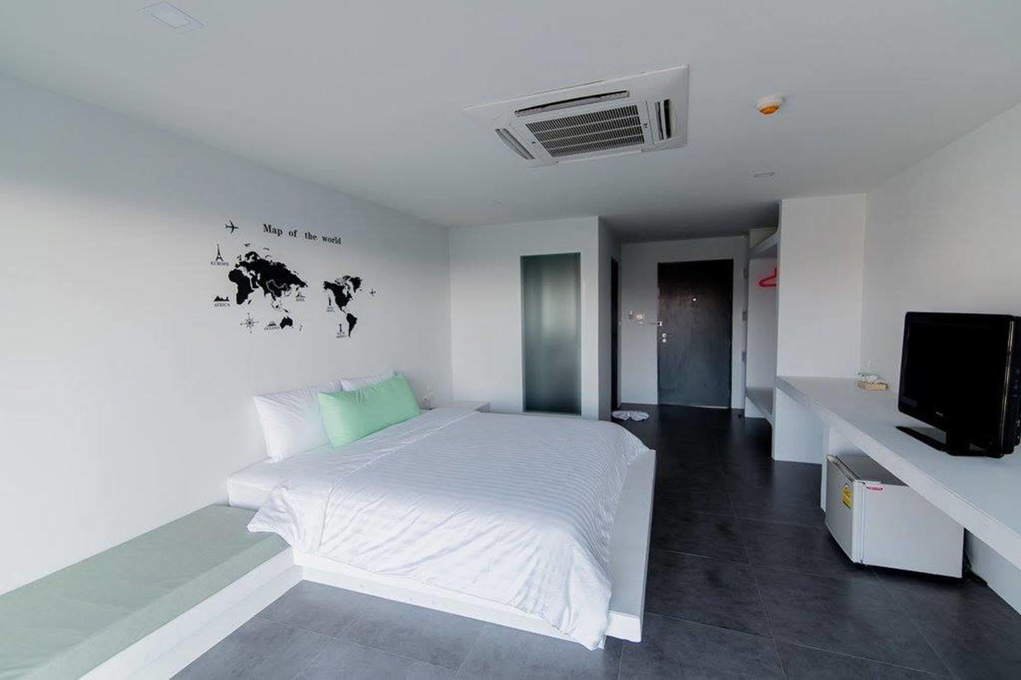 Panitar Haus Hotel Chonburi Exterior foto